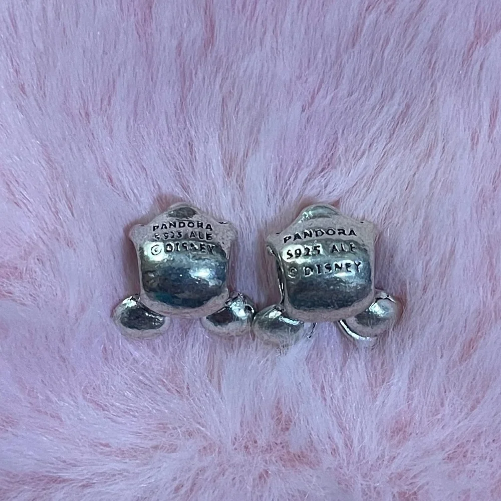 Mickey Minnie Mouse Charm Set - Picture 2 of 2